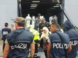 Sbarco a Corigliano, resta in carcere il terzo scafista