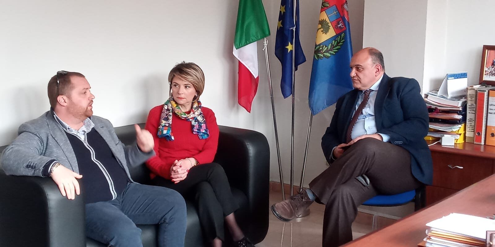 «Uniti e compatti contro chi aggredisce i pubblici amministratori»