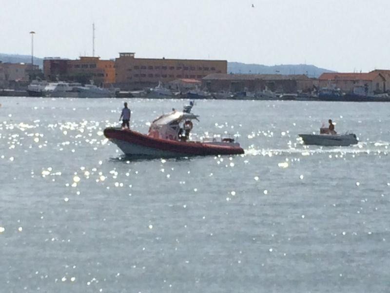 Barca in difficoltà, intervento della motovedetta