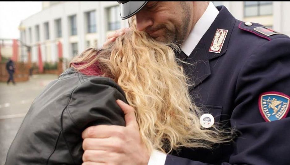 Stalking: perseguitava una donna, obbligo di dimora per una 26enne