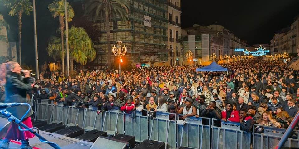 Lamezia Terme saluta il nuovo anno con i Matia Bazar – FOTO