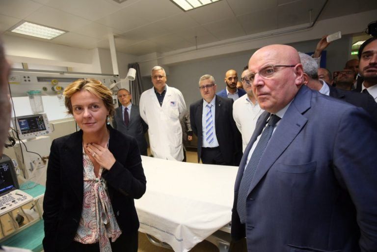 La cardiochirurgia reggina all’anno zero e il “tengo famiglia”