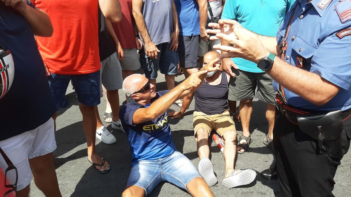 Migranti, i positivi restano in quarantena ad Amantea. A Roccella minori in isolamento