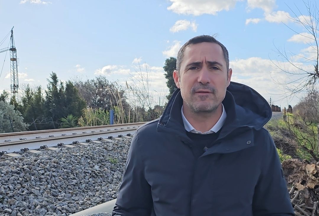 Alecci: «Occhiuto in colpevole ritardo sull’assegnazione dei fondi ai comuni Bandiera Blu»