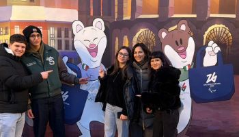 Gli studenti autori delle mascotte olimpiche in visita alla Cittadella regionale