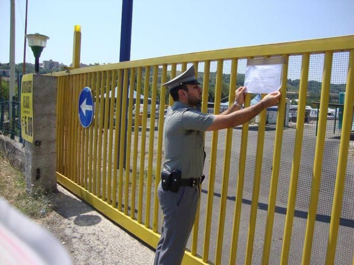 Nicotera, sequestrato autolavaggio: per i carabinieri non rispettava le norme
