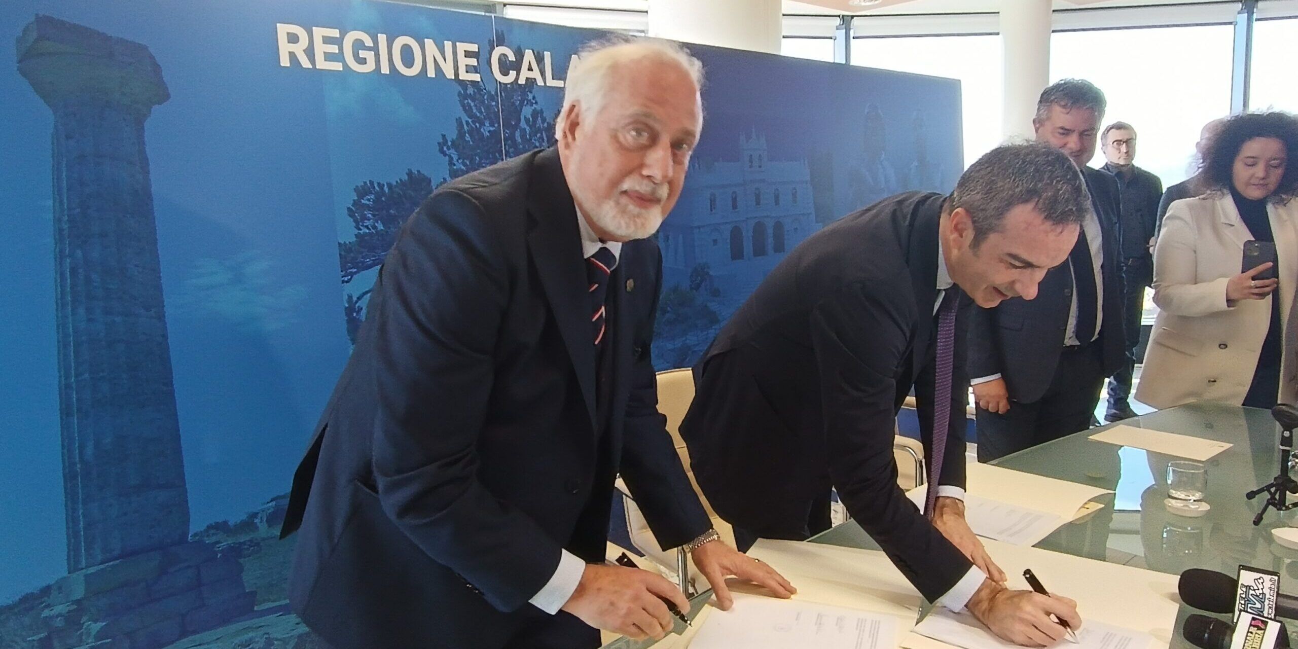 La “Dulbecco” è realtà, Occhiuto: «Grazie a noi una svolta epocale per la Calabria»