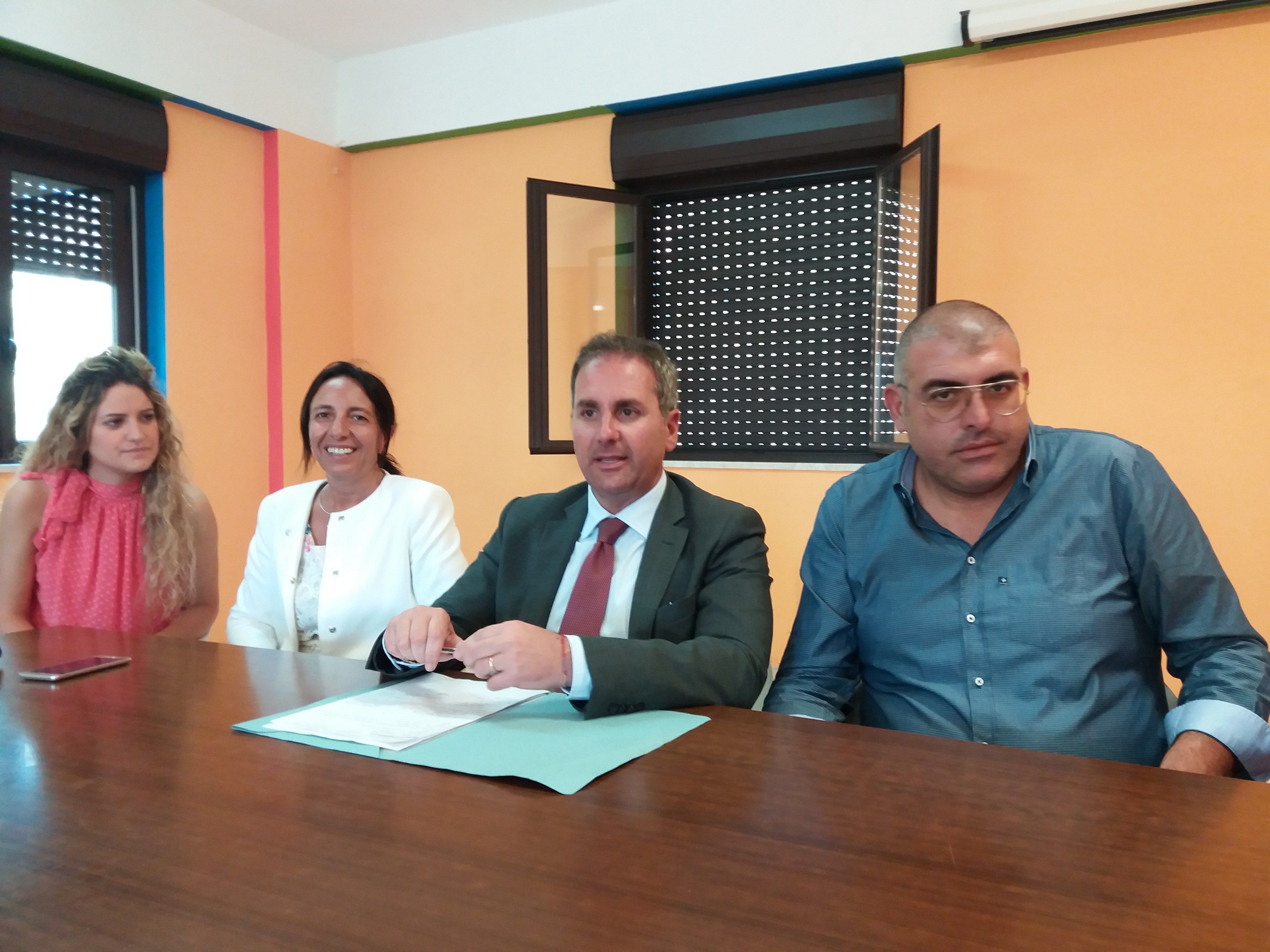 Siclari: «Io sospeso? I villesi sono indignati»