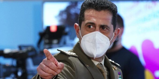 Figliuolo: «Immunità di gregge a fine settembre, ma bisogna andare a vaccinarsi»