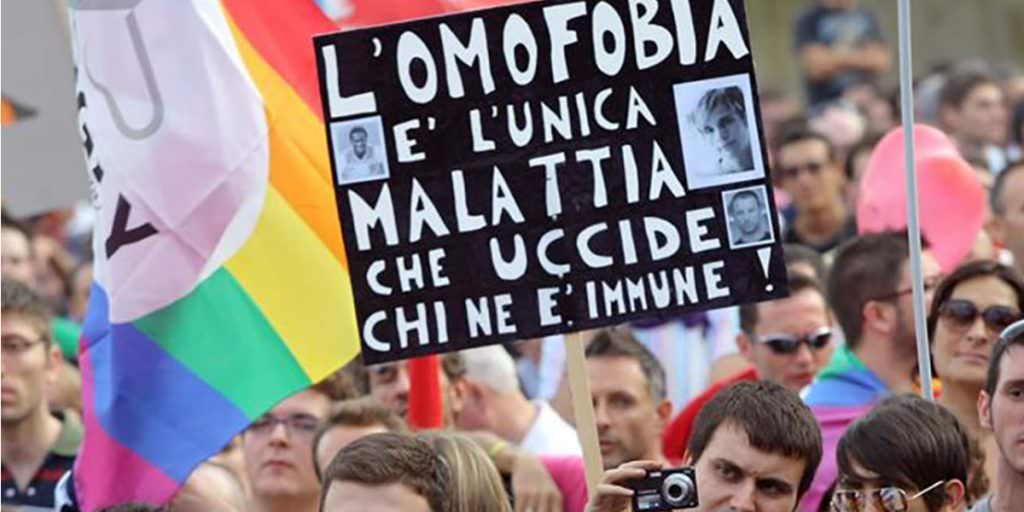 Crotone, l'imbarazzo della giunta: «Respingiamo la mozione contro la legge Zan»
