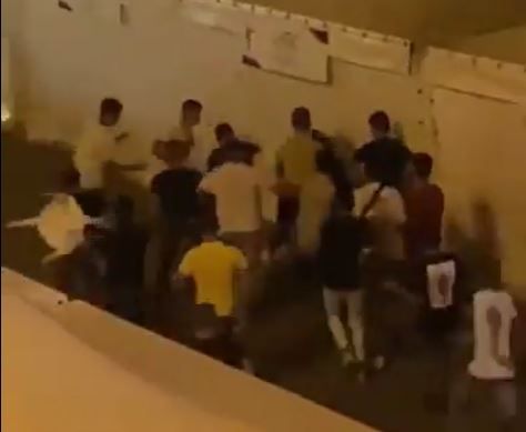 Venti contro uno: giovane pestato a sangue sul lungomare di Reggio – VIDEO