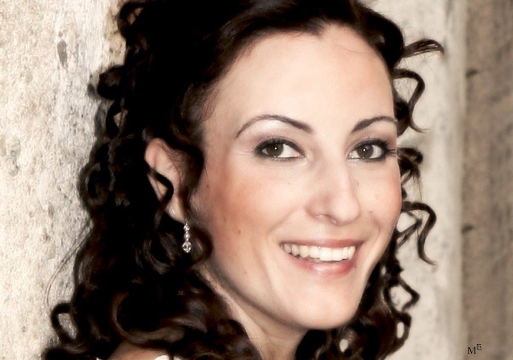 Morì dopo il parto a Vibo, in un libro la storia di Tiziana Lombardo