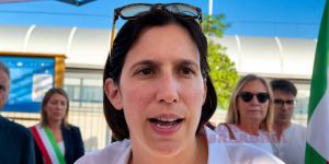 Amendolara, Schlein: «Caporalato? No, è padronato. E le aziende sono conniventi» – VIDEO