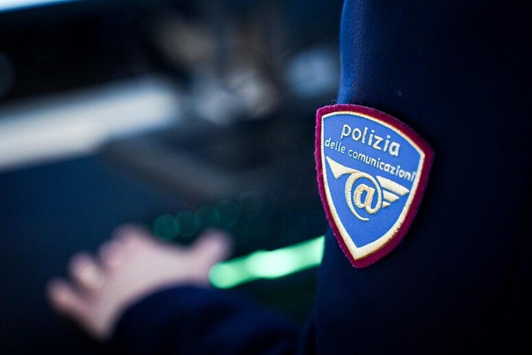 Truffe a Cosenza per centinaia di migliaia di euro: cittadino straniero ai domiciliari