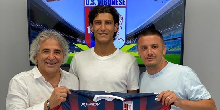 Antonio La Gamba è un calciatore della Vibonese