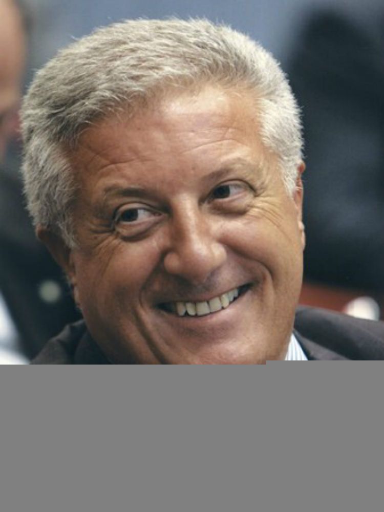 Naccarato profetico: Silvio, molti ti tradiranno