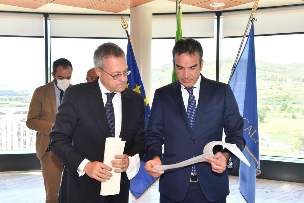 Occhiuto: «Per il rigassificatore basta un Dpcm e possiamo partire»