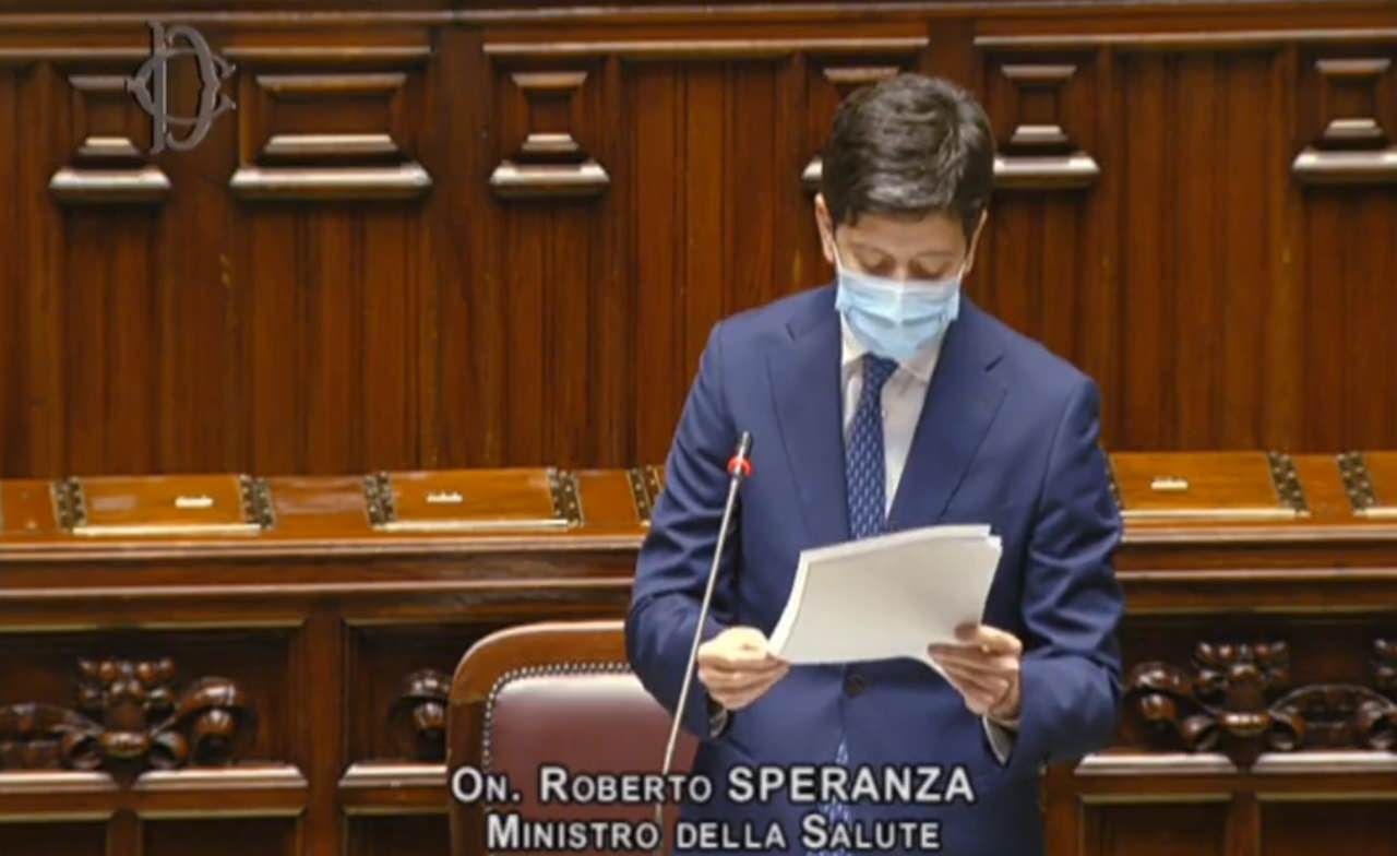 «Video no mask Zuccatelli di maggio, Speranza è caduto dalla poltrona…»