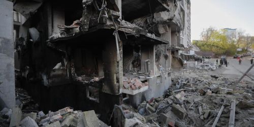 Zelensky: «Pronto a vedere Putin nonostante le atrocità russe»