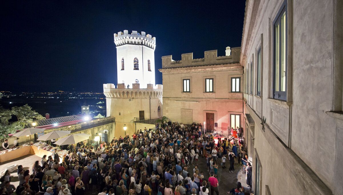 Se le associazioni sono vicine agli amministratori: i casi (tra eventi e “bagnini”) di Corigliano Rossano
