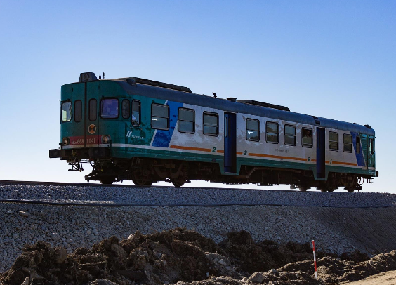 L'appello di Ferrovie in Calabria: «Si finanzi l'elettrificazione della rete Soverato-Locride-area grecanica»