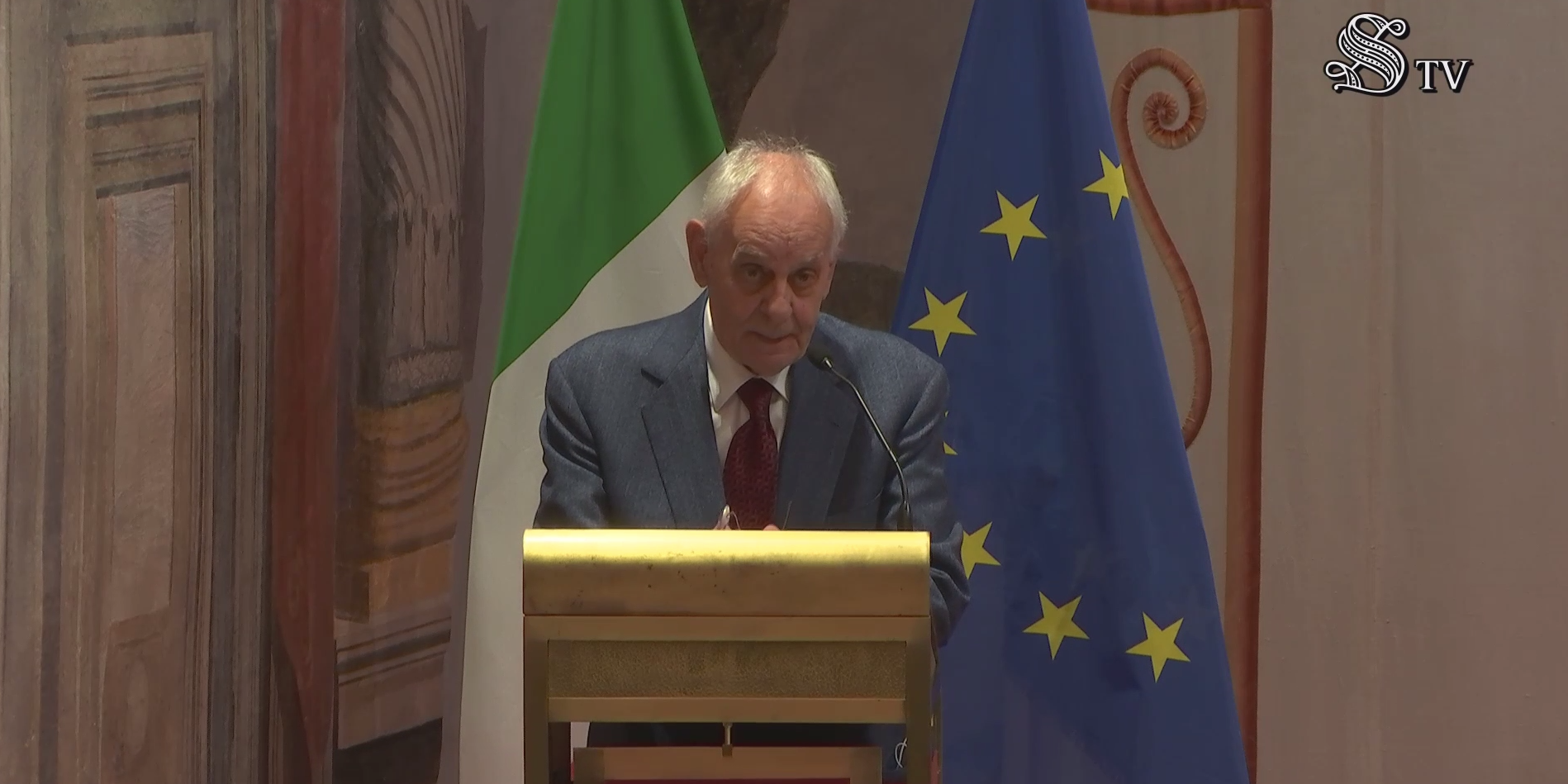  Combattiva E Solare Si Sacrificata Per La Sua Calabria Pera 