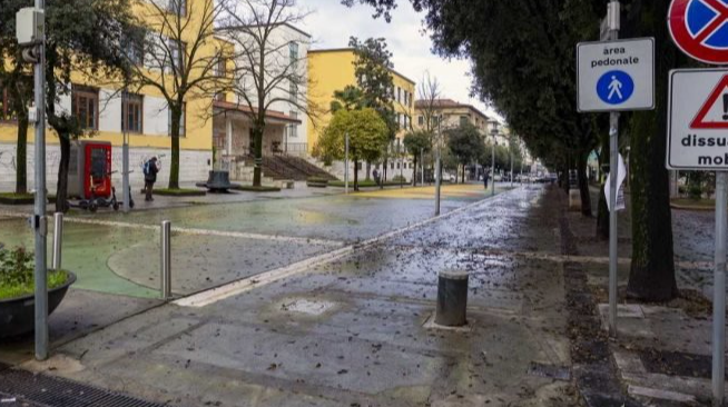 cosenza riapre al traffico via roma