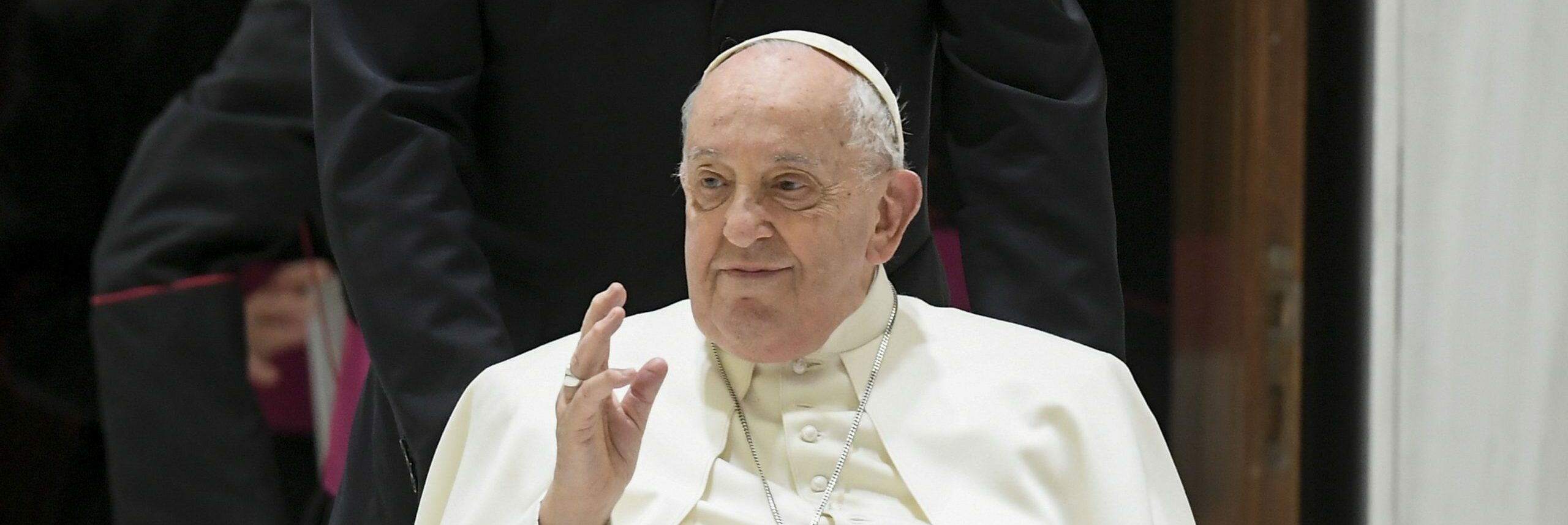 Il Papa in Piazza San Pietro per la messa di Pasqua