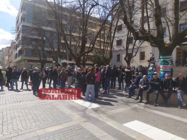 sit in abramo customer care