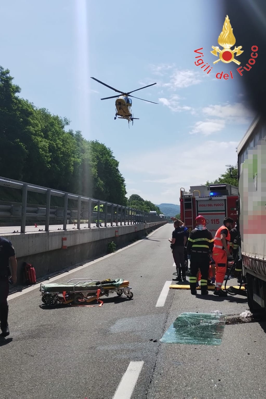 Tragico incidente sull'A2, un morto e due feriti