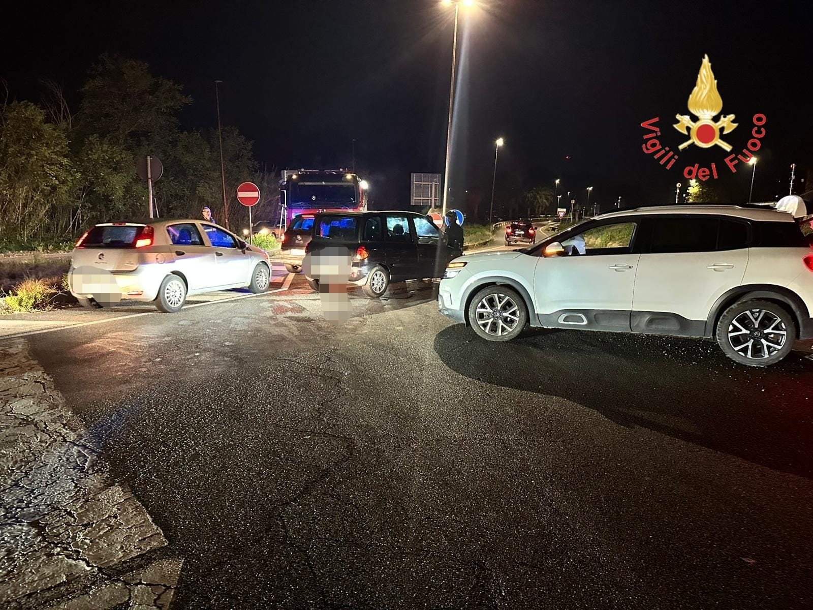 Incidente a Lamezia, scontro tra due auto nei pressi dello svincolo dei ...