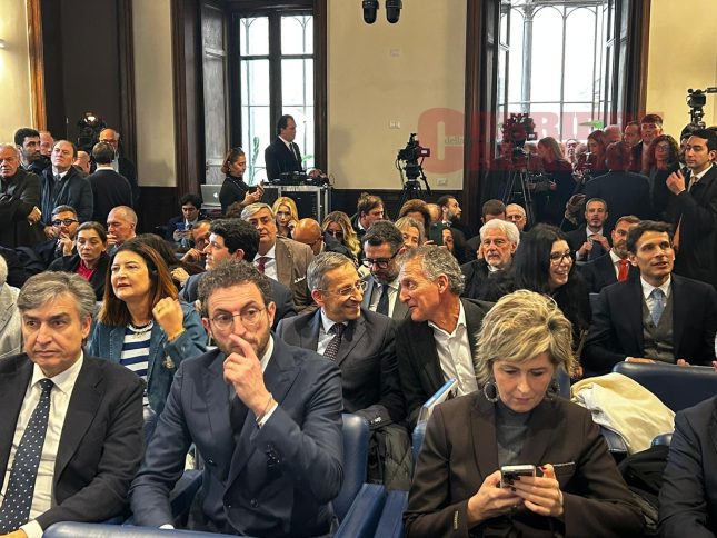sala palazzo grazioli per roberto occhiuto in libertà